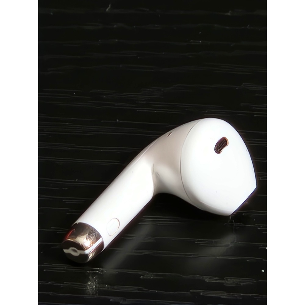 White Apple Air Pod‎ Wireless Earbud Single Left Only